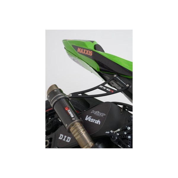 R&G EXHAUST HANGER AND FOOTREST